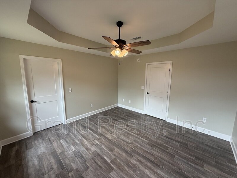 Modern 3 Bedroom Home in Pace FL – Never Been Lived In! property image