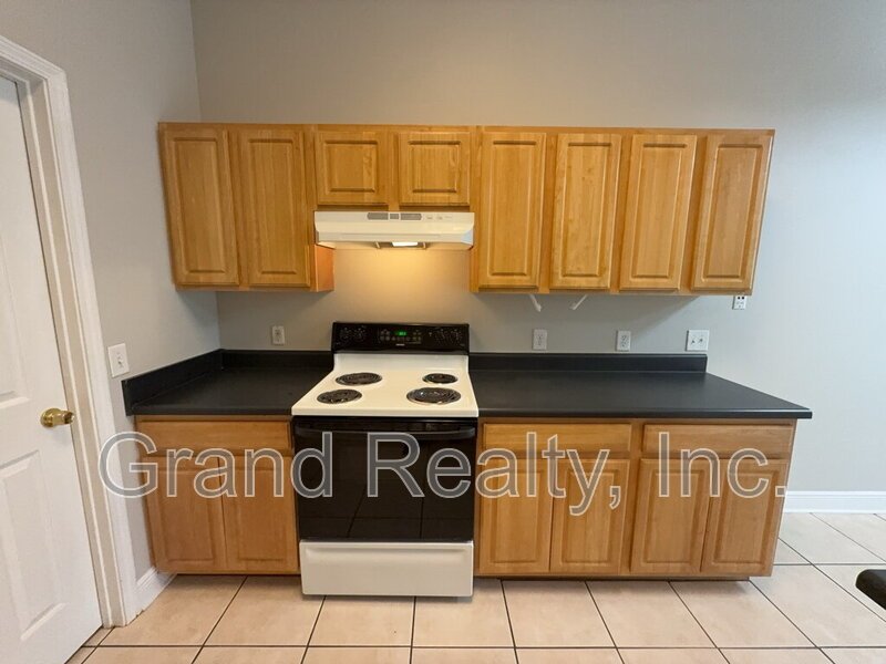 Cute 2-Bedroom, 2-Bath Duplex at 6901 Ella St, Bagdad, FL 32583 - Your Perfect Rental Home Awaits! *Lawncare included!* property image