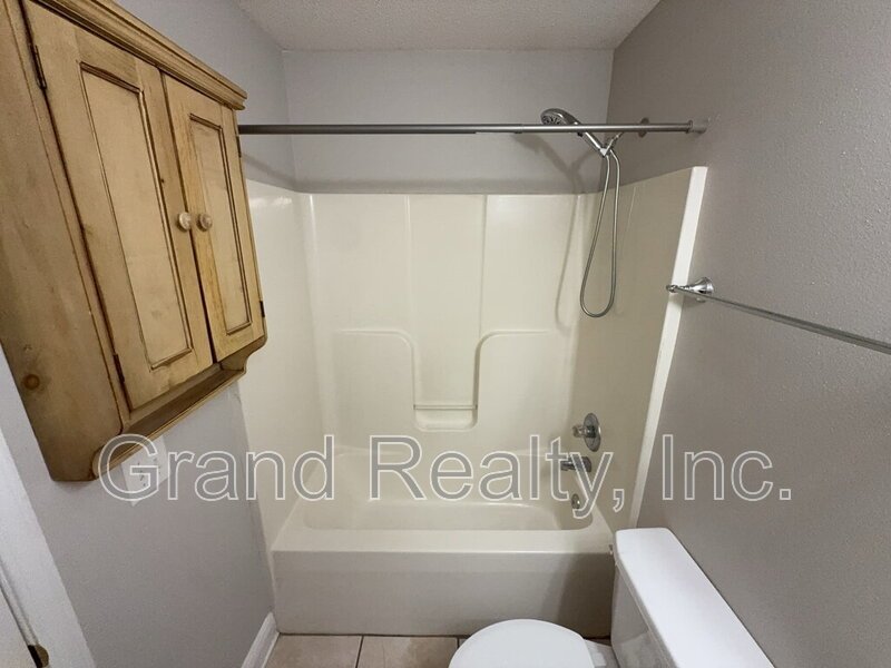 Cute 2-Bedroom, 2-Bath Duplex at 6901 Ella St, Bagdad, FL 32583 - Your Perfect Rental Home Awaits! *Lawncare included!* property image