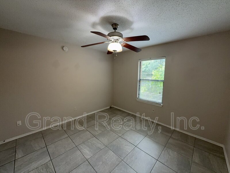 Move-In Ready 2 Bed, 2 Bath Condo with Screened Porch on West Michigan Avenue! property image