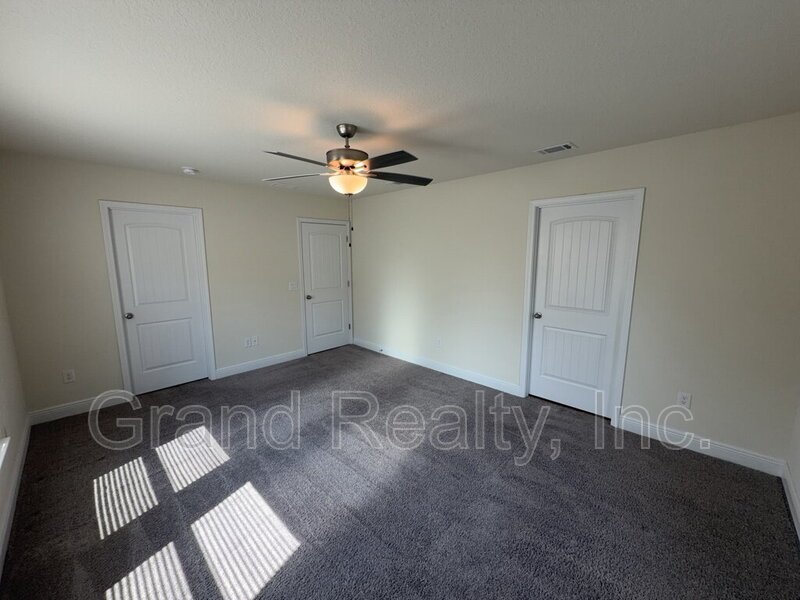*Lawncare Included* Pleasant 3 Bed Townhouse with 2 Full Baths and 1 Half Bath with Community Playground! property image