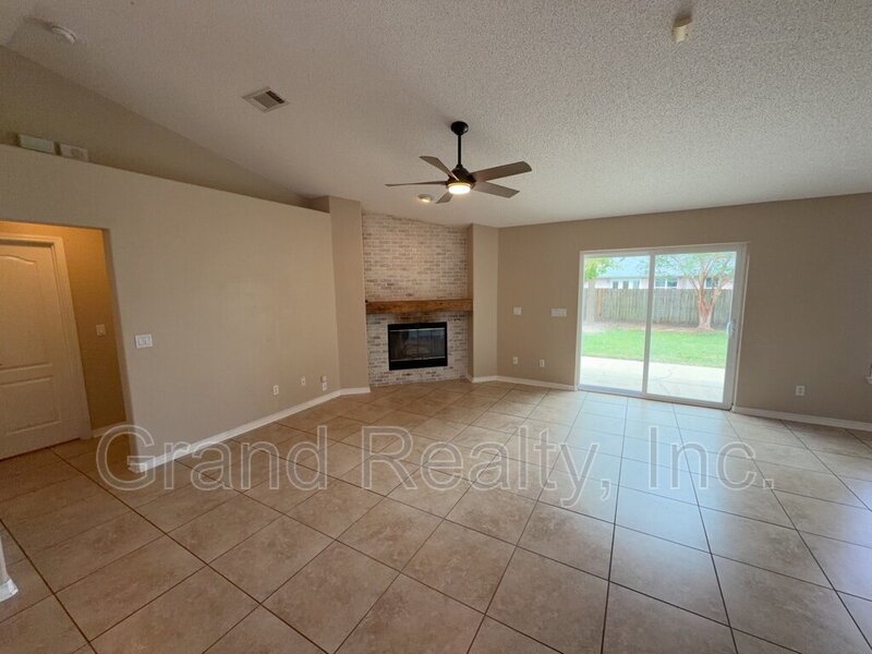 Spacious 3-Bedroom, 2-Bath Home in North Harbor Subdivision in Pace FL! property image