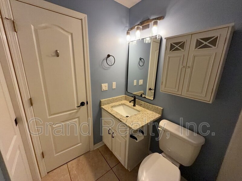 Spacious 3-Bedroom, 2-Bath Home in North Harbor Subdivision in Pace FL! property image